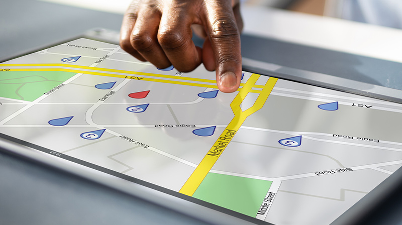 The-Neural-Network-of-the-Last-Mile-How-AI-Route-Optimization-Outperforms-Traditional-Algorithms